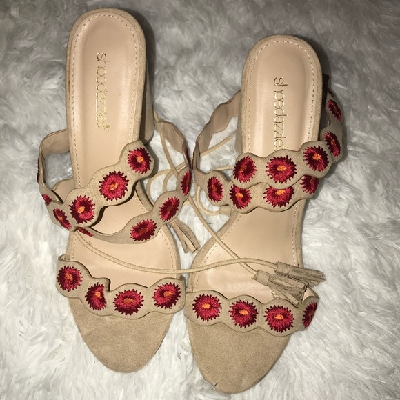 Super Cute Strappy Heels - Picture 2 of 4